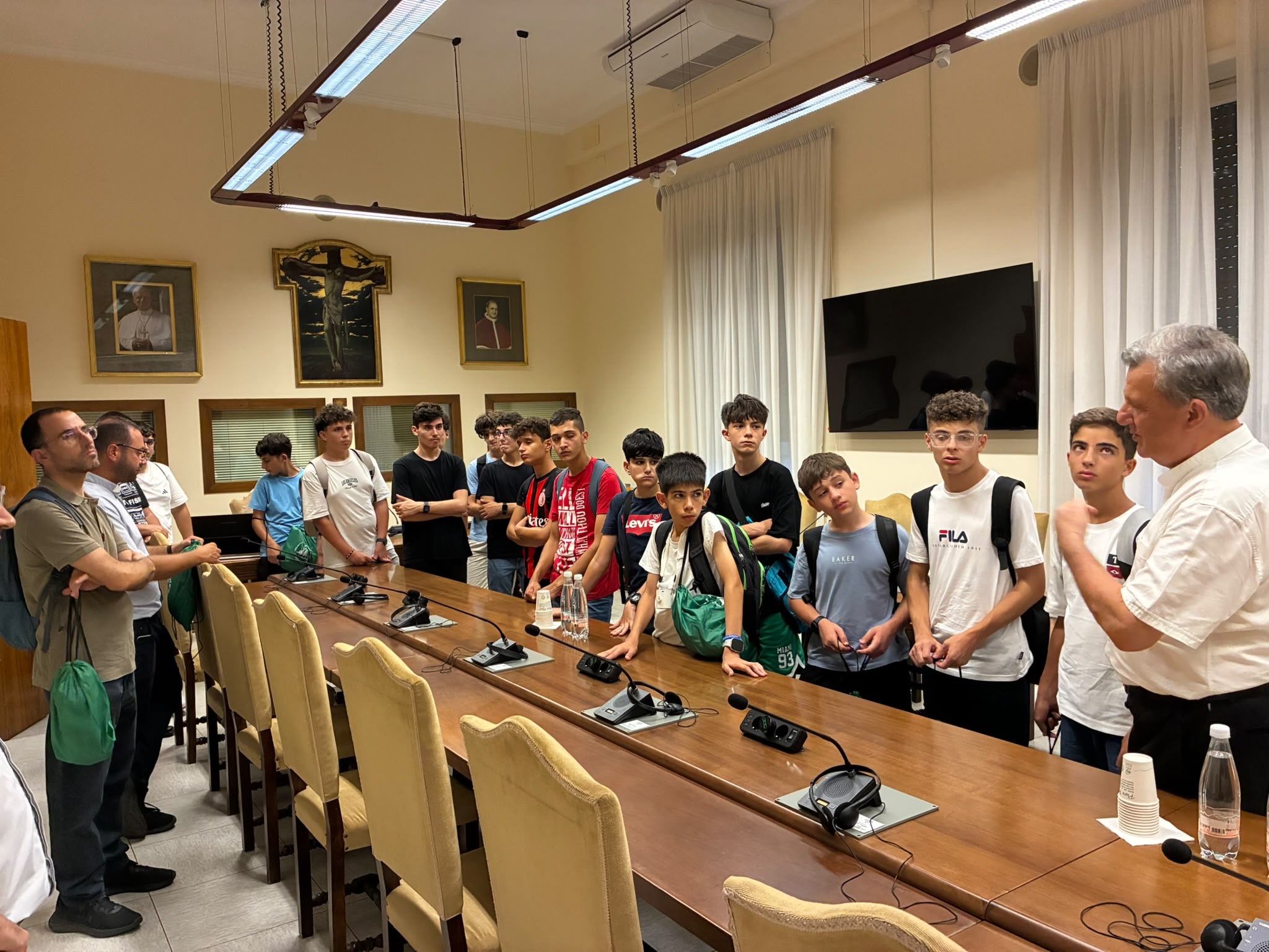 Monday 10th August: Cardinal Mario Grech welcomed us together with Fr Richard Nazzareno Farrugia at the headquarters and offices of the Secretariat of the Synod of Bishops from where they carry out their ministry.